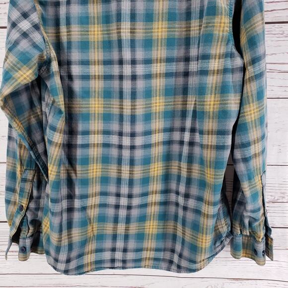 Columbia Sportwear Company Green Plaid Long Sleeve Shirt Size Medium - Picture 11 of 16